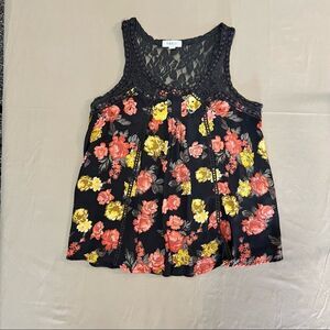 Taylor & Sage tank top blouse in a size large.